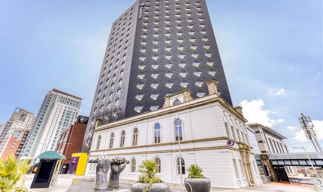 Premier Inn Cardiff City Centre Stadium Exterior