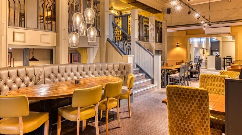 <b>Premier Inn London Harrow Restaurant</b>. Images powered by <a href="https://iceportal.shijigroup.com/" title="IcePortal" target="_blank">IcePortal</a>.