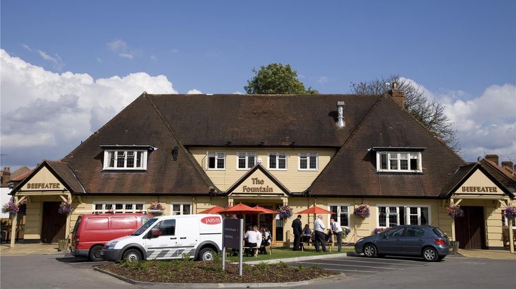 Premier Inn London Twickenham East Exterior
