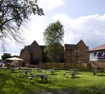 Premier Inn London Twickenham East Exterior