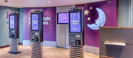 Premier Inn Southampton City Centre Lobby