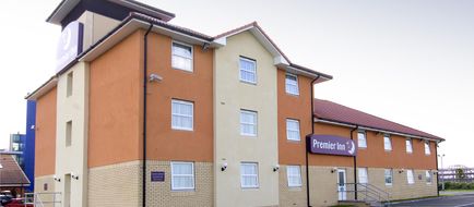 Premier Inn Bridgwater Exterior