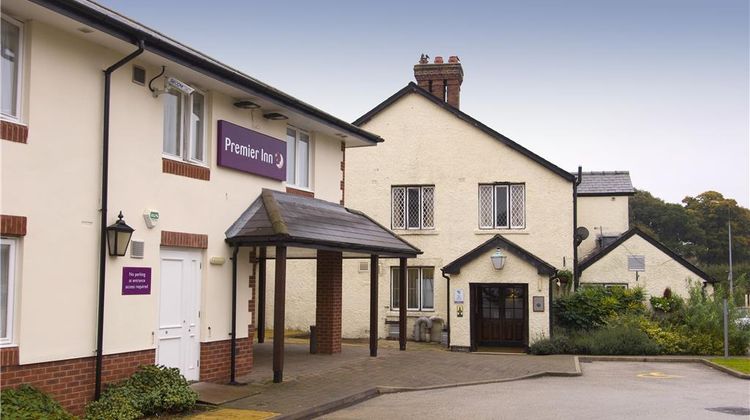 Premier Inn Northwich (Sandiway) Exterior