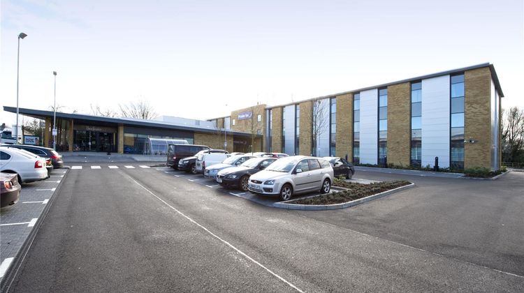 Premier Inn London Uxbridge Exterior
