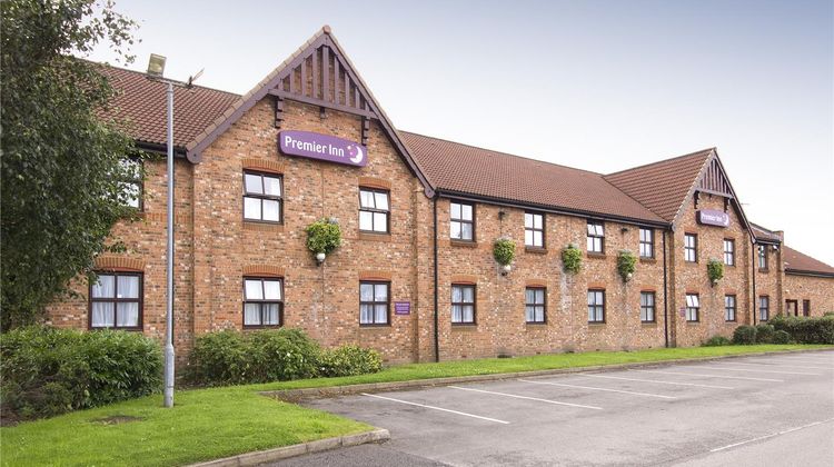 Premier Inn Manchester (Denton) Exterior