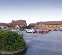 Premier Inn Manchester (Denton) Exterior