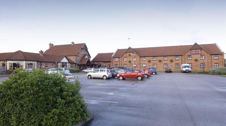 Premier Inn Manchester (Denton) Exterior