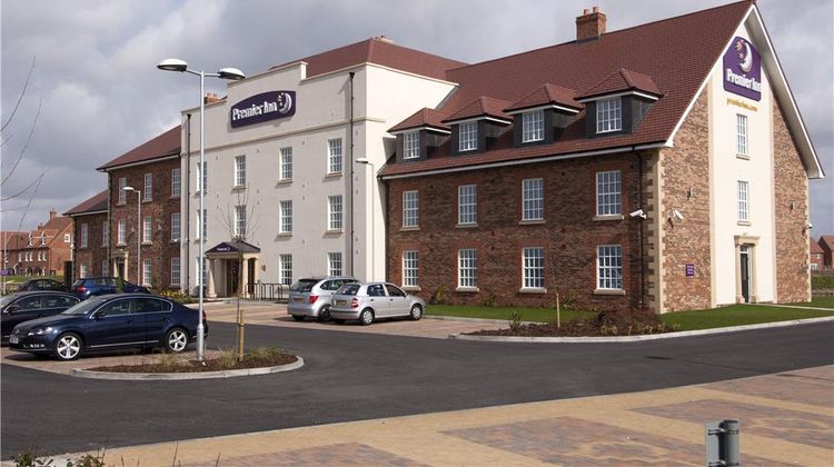 Premier Inn Bedford South (A421) Exterior