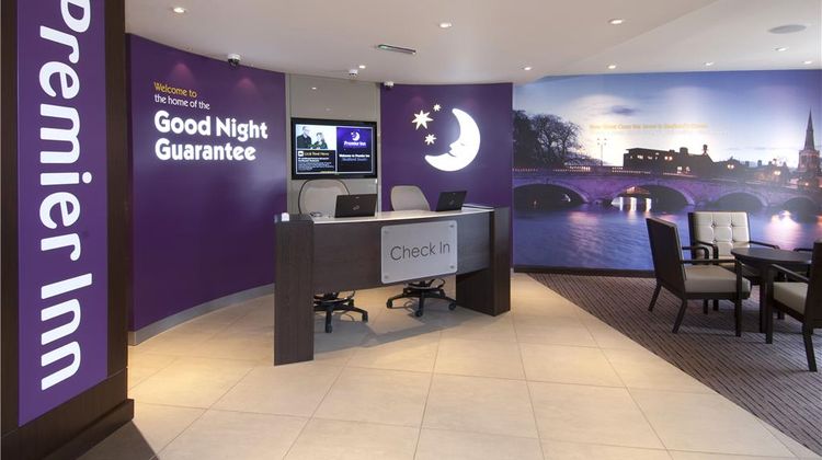 Premier Inn Bedford South (A421) Lobby