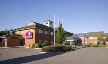 Premier Inn Luton South (M1, J9)