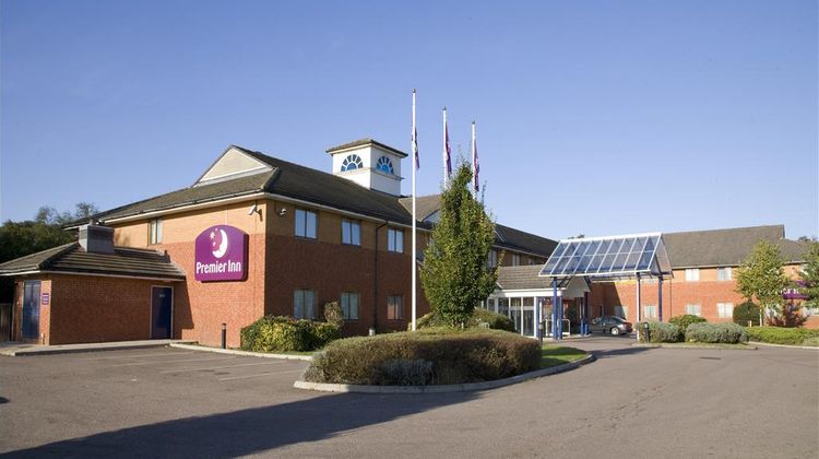 Premier Inn Luton South (M1, J9) Exterior