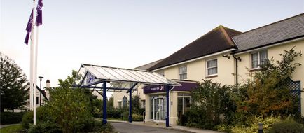 Premier Inn Ipswich (Chantry Park) Exterior