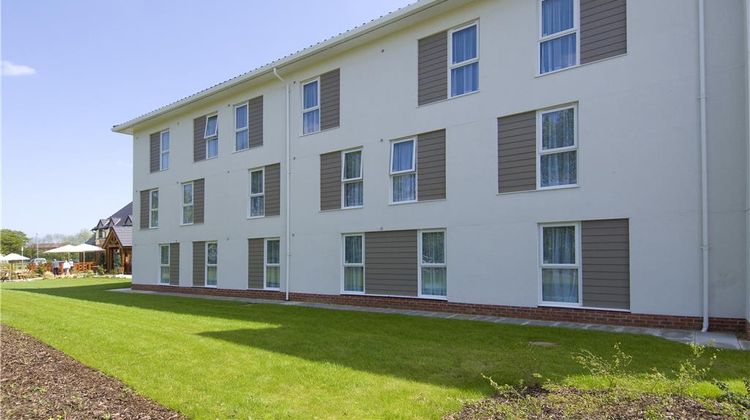 Premier Inn Corby Exterior