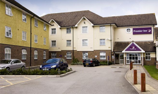 Premier Inn Hull North Exterior