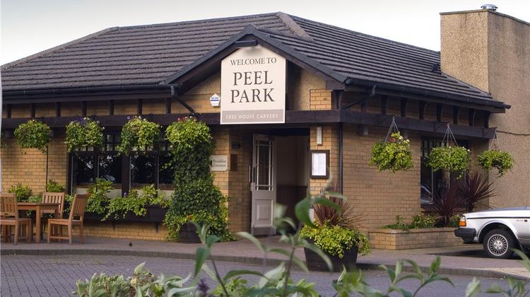 Premier Inn Glasgow E Kilbride (Peel Pk) Exterior