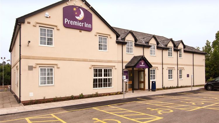 Premier Inn Cwmbran Exterior