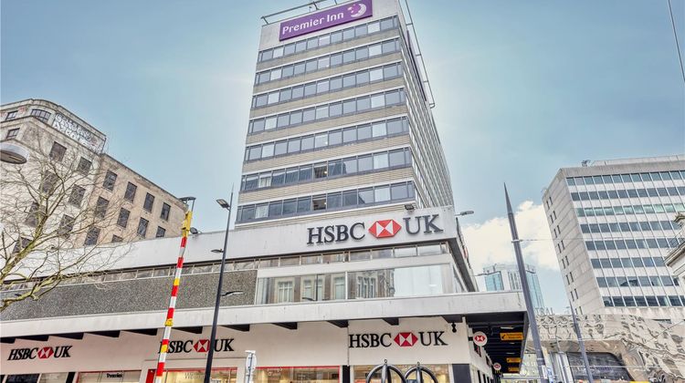 Premier Inn Birmingham New Street Exterior