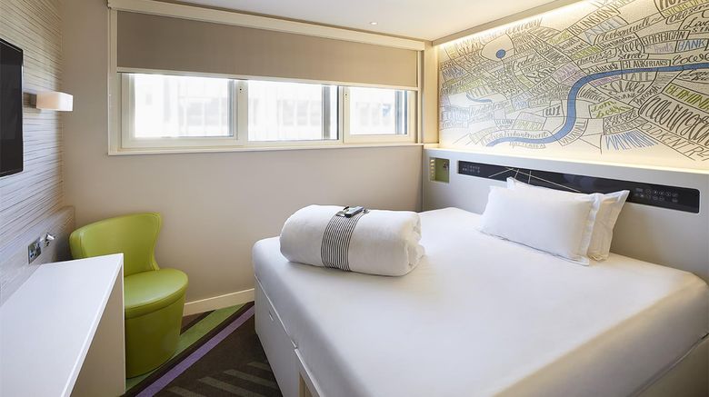 <b>hub by Premier Inn London Camden Room</b>. Images powered by <a href="https://iceportal.shijigroup.com/" title="IcePortal" target="_blank">IcePortal</a>.
