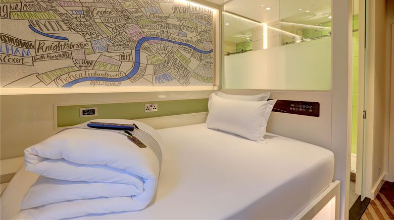 <b>hub by Premier Inn London Camden Room</b>. Images powered by <a href="https://iceportal.shijigroup.com/" title="IcePortal" target="_blank">IcePortal</a>.
