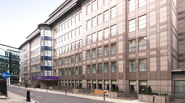 Premier Inn London Blackfriars Exterior