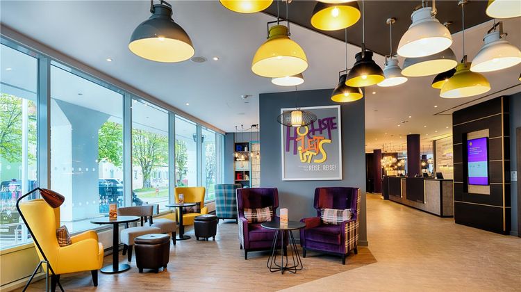 Premier Inn Stuttgart Bad Cannstatt Lobby