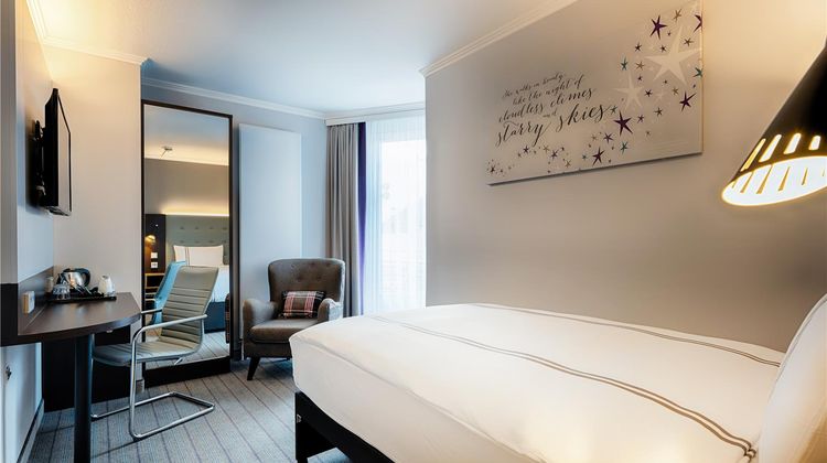Premier Inn Stuttgart Bad Cannstatt Room