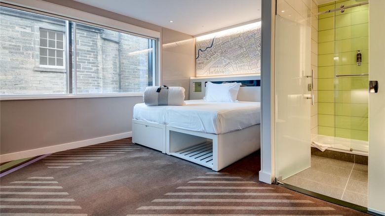 <b>hub by Premier Inn London Tower Bridge Room</b>. Images powered by <a href="https://iceportal.shijigroup.com/" title="IcePortal" target="_blank">IcePortal</a>.