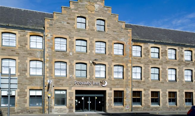 Premier Inn Perth City Centre Exterior