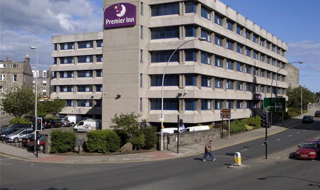 Premier Inn Aberdeen City Centre Exterior