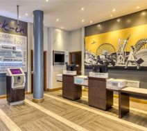 Premier Inn London Southwark (Tate Mod.) Lobby