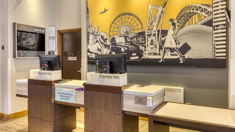 Premier Inn London Southwark (Tate Mod.) Lobby