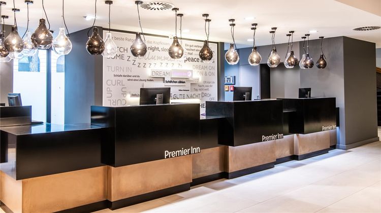 Premier Inn Braunschweig City Centre Lobby