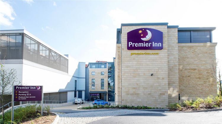 Premier Inn Harrogate Town Centre Exterior