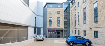 Premier Inn Harrogate Town Centre Exterior