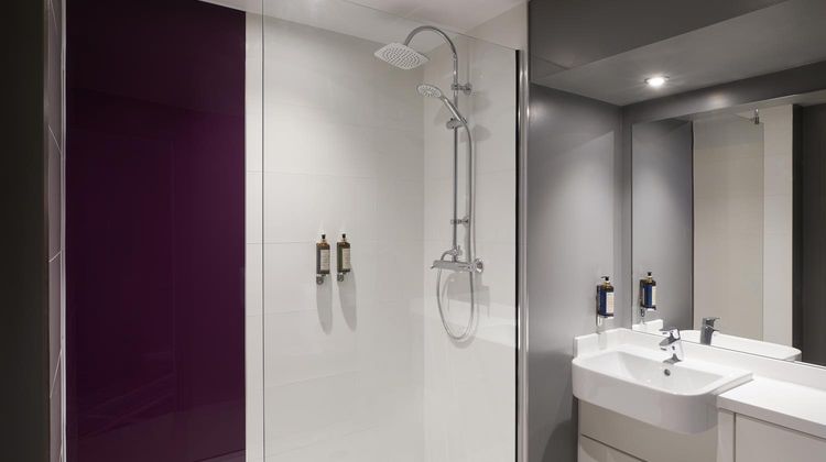 Premier Inn London Kensington (Earls Ct) Room