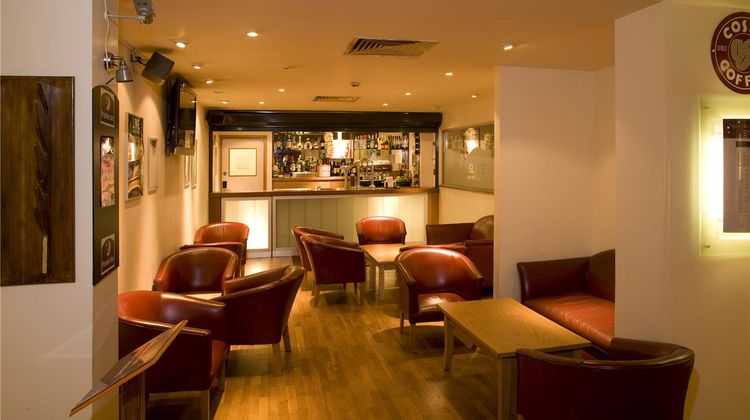 Premier Inn London Kensington (Earls Ct) Restaurant