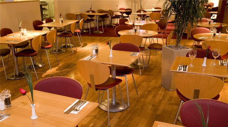 Premier Inn London Kensington (Earls Ct) Restaurant