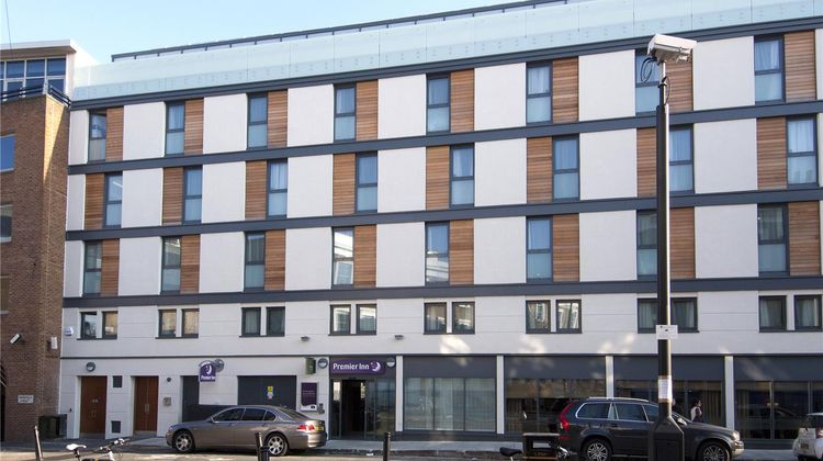 Premier Inn London Angel Islington Exterior