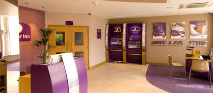 Premier Inn London Kensington (Olympia) Lobby