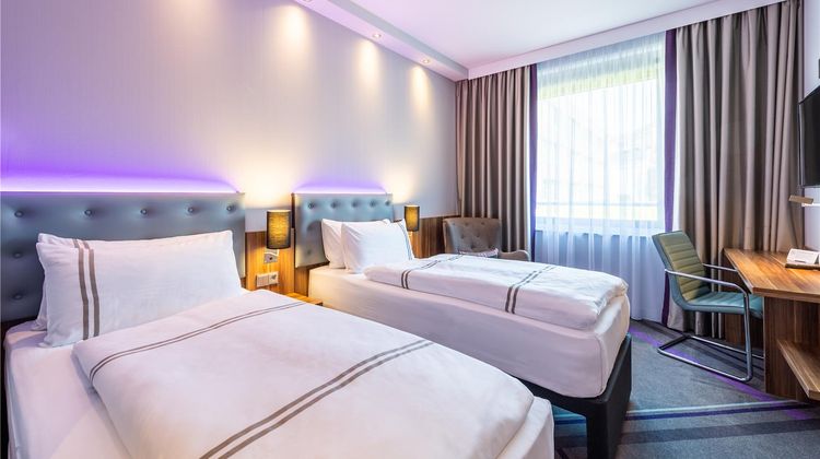 Premier Inn Essen City Hotel Room