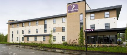 Premier Inn Stirling City Centre Exterior