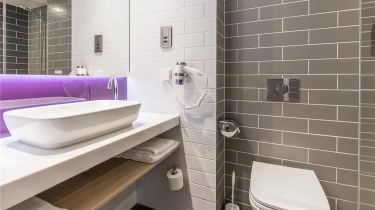 Premier Inn Hamburg City Hammerbrook Room