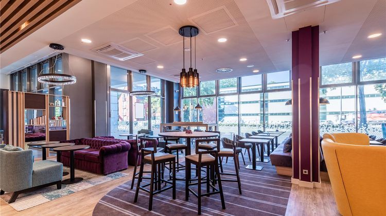 Premier Inn Cologne City Sud Lobby