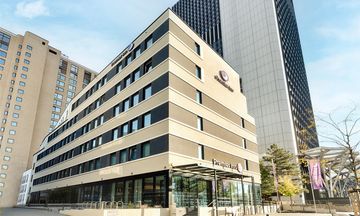 Premier Inn Frankfurt Westend Hotel
