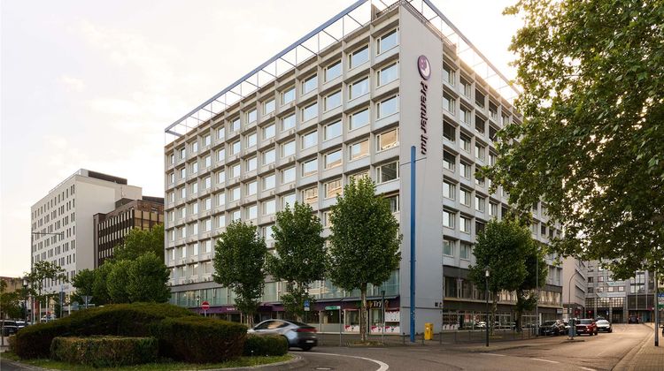 Premier Inn Saarbruecken City Centre Exterior