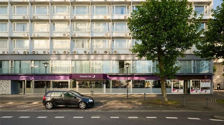 Premier Inn Saarbruecken City Centre Exterior