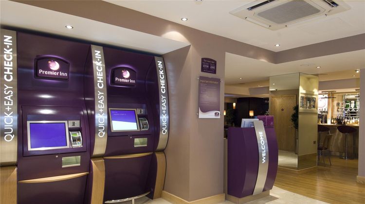 Premier Inn London Victoria Lobby