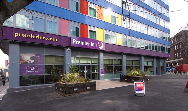 Premier Inn Leicester City Centre Exterior