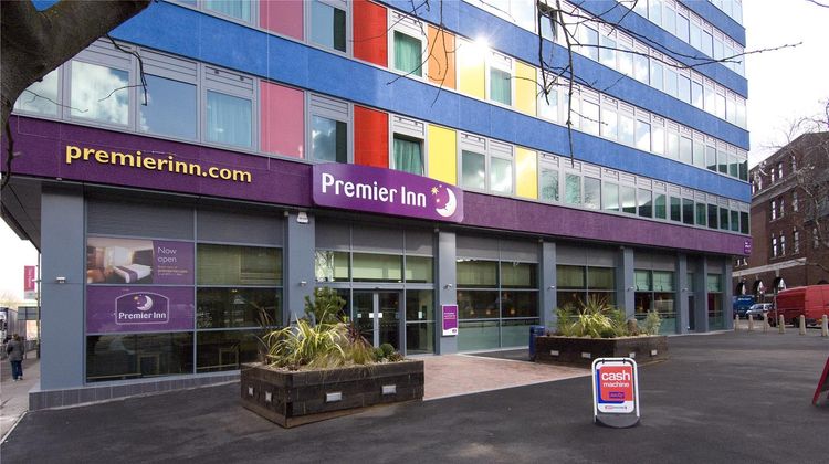 Premier Inn Leicester City Centre Exterior
