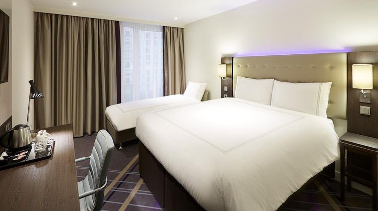 Premier Inn Frankfurt Messe Room